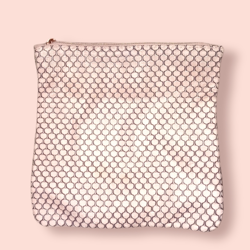 Ispy Pouch